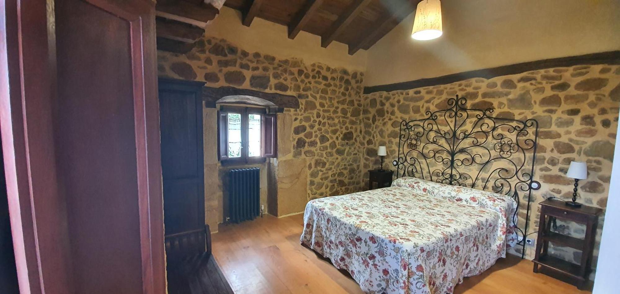 Fuente De Gueelo Pension San Bartolomé de Meruelo Buitenkant foto